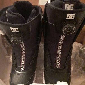 Womens snowboard boots BNIB- Size 8